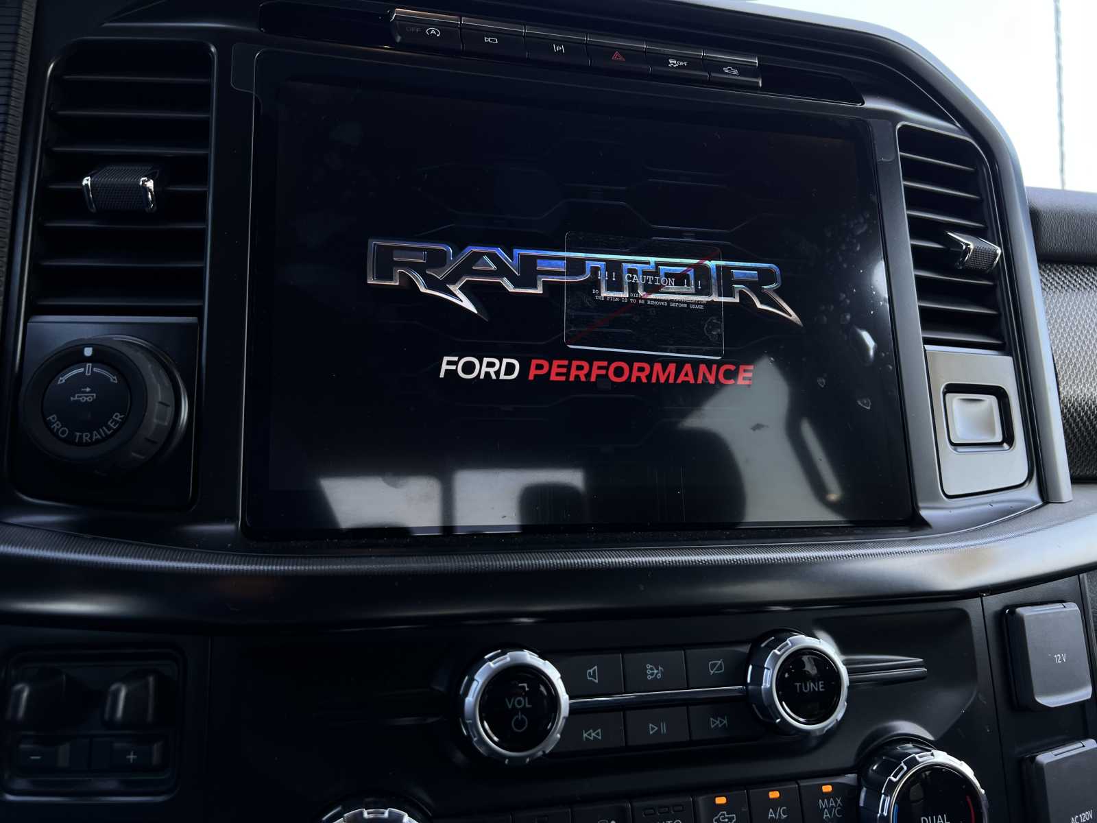 2024 Ford F-150 Raptor 4WD SuperCrew 5.5 Box