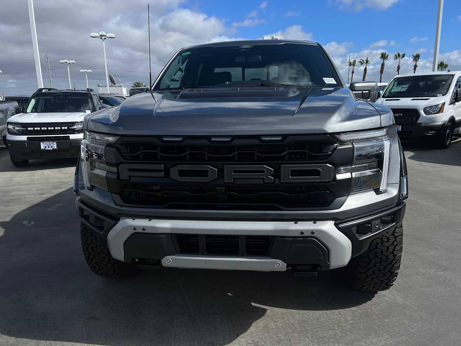 2024 Ford F-150 Raptor 4WD SuperCrew 5.5 Box