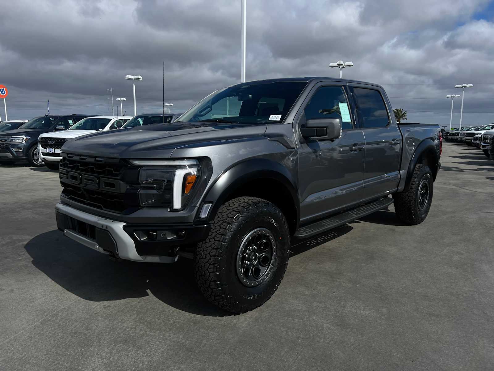 2024 Ford F-150 Raptor 4WD SuperCrew 5.5 Box