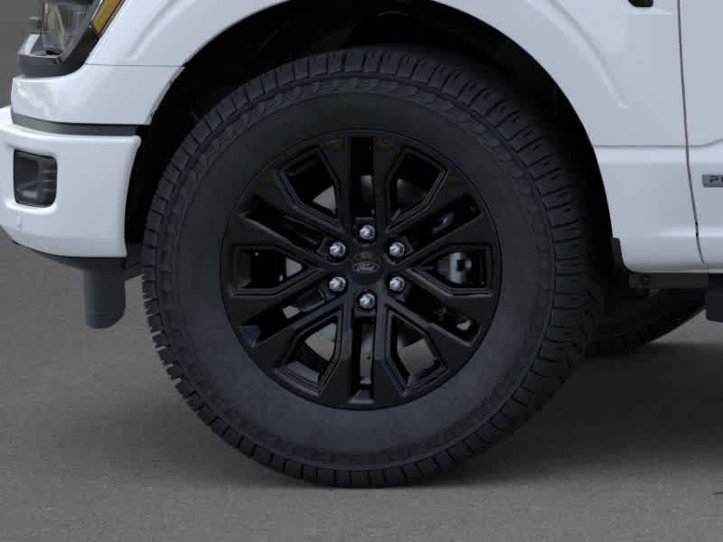 2025 Ford F-150 XLT photo 16