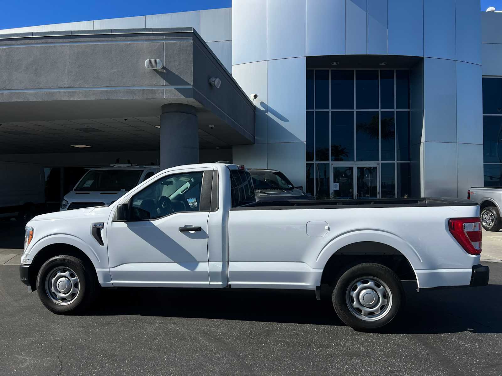 2022 Ford F-150 XL 2WD Reg Cab 8 Box