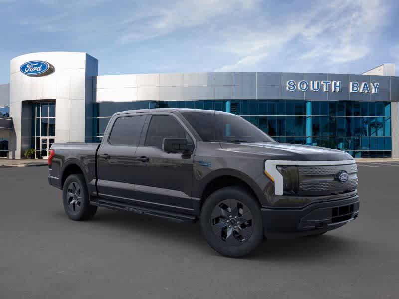 2024 Ford F-150 Lightning XLT 4WD SuperCrew 5.5 Box