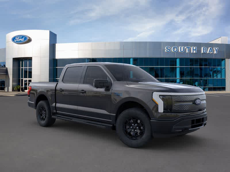 2025 Ford F-150 Lightning XLT