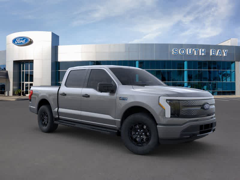 2025 Ford F-150 Lightning XLT
