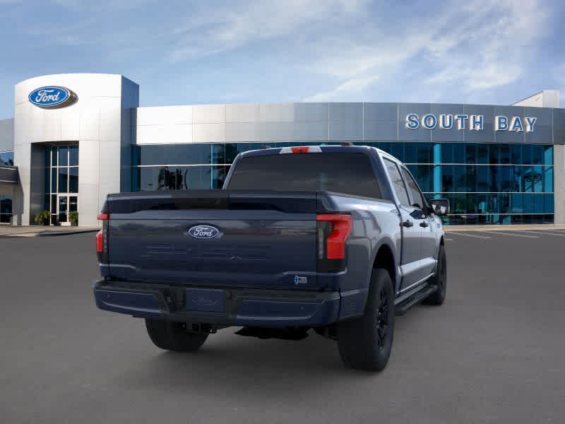2025 Ford F-150 Lightning XLT photo 8