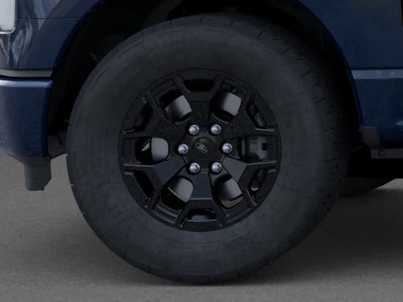 2025 Ford F-150 Lightning XLT photo 19