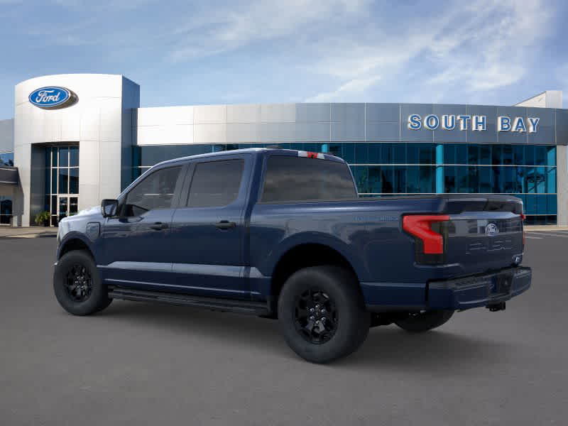 2025 Ford F-150 Lightning XLT photo 4