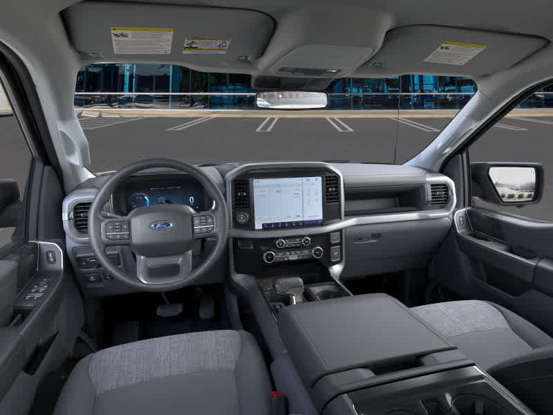 2025 Ford F-150 Lightning XLT photo 9