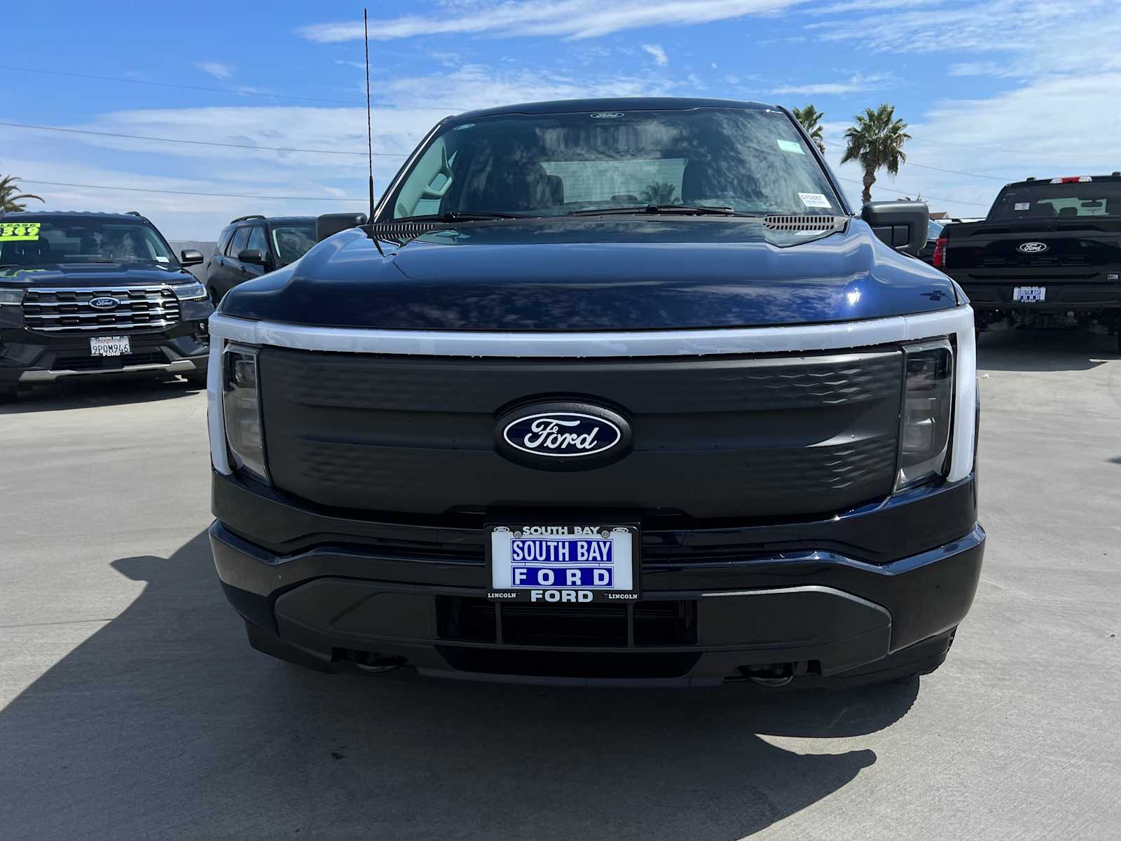 2025 Ford F-150 Lightning XLT photo 29