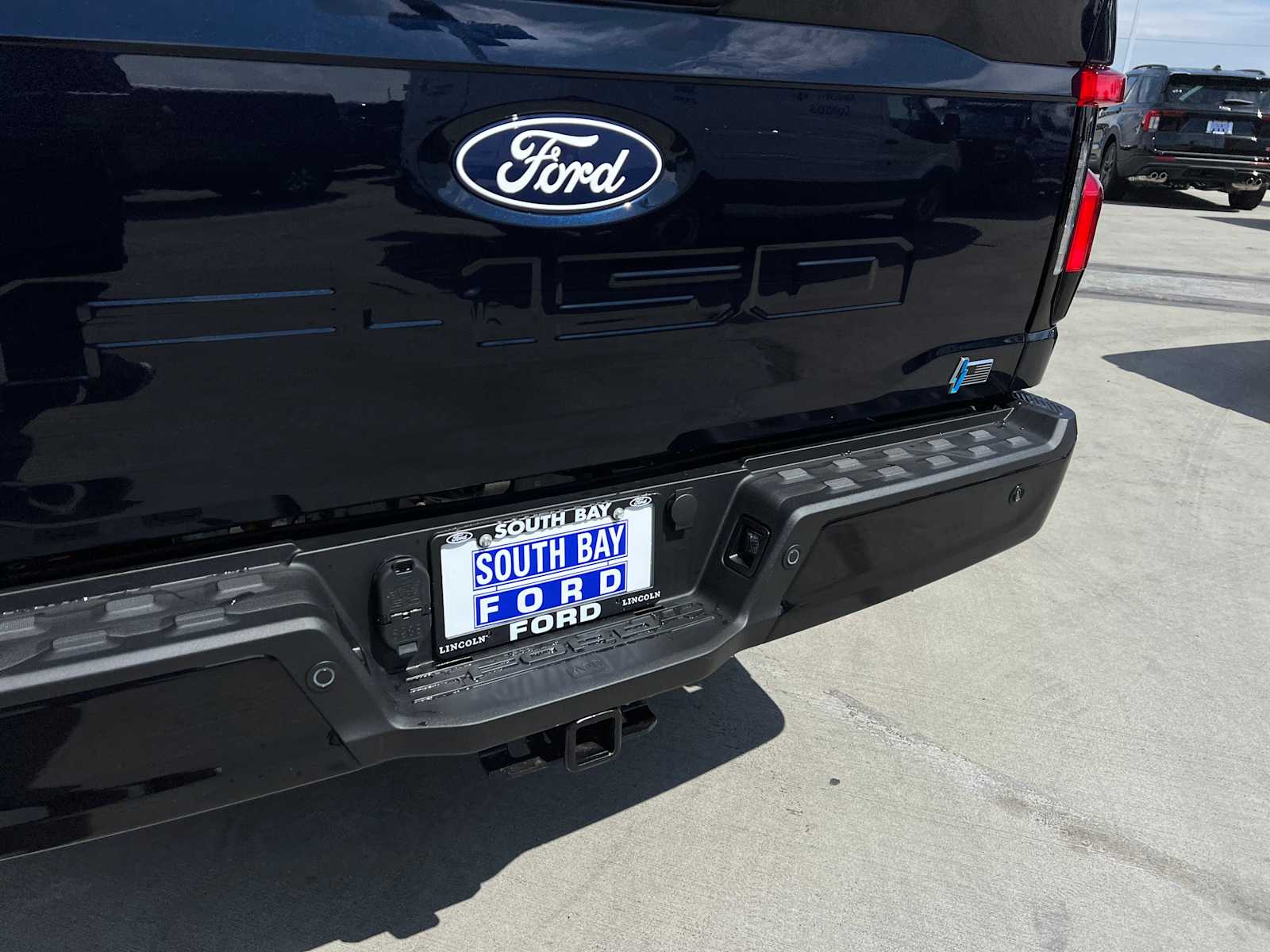 2025 Ford F-150 Lightning XLT photo 48