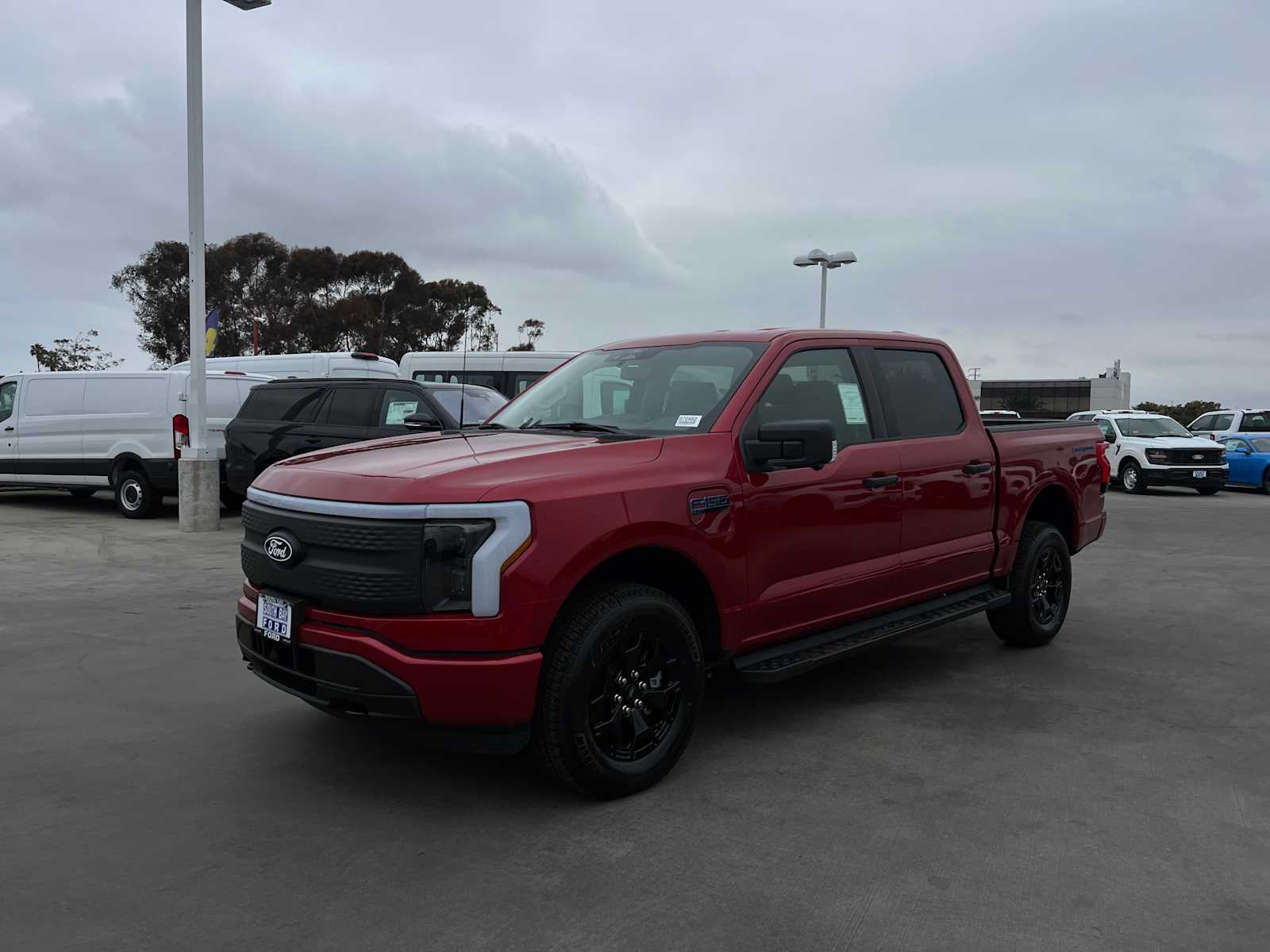 2025 Ford F-150 Lightning XLT