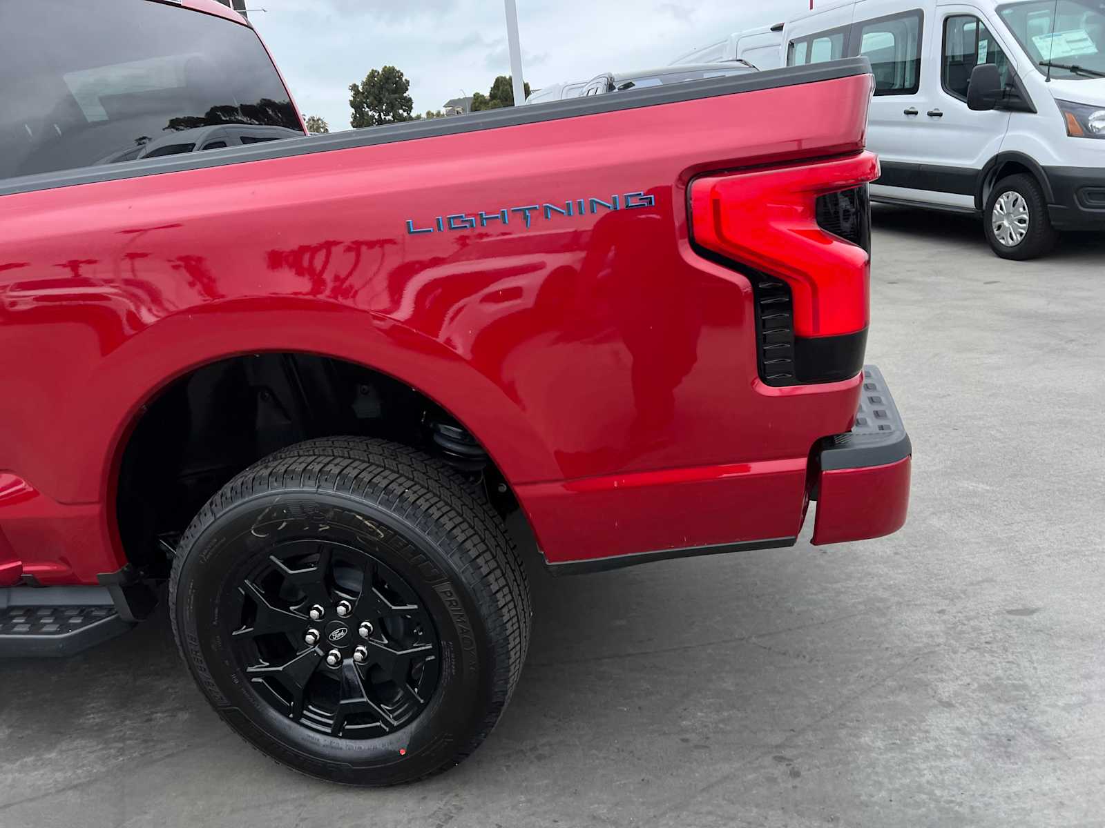 2025 Ford F-150 Lightning XLT