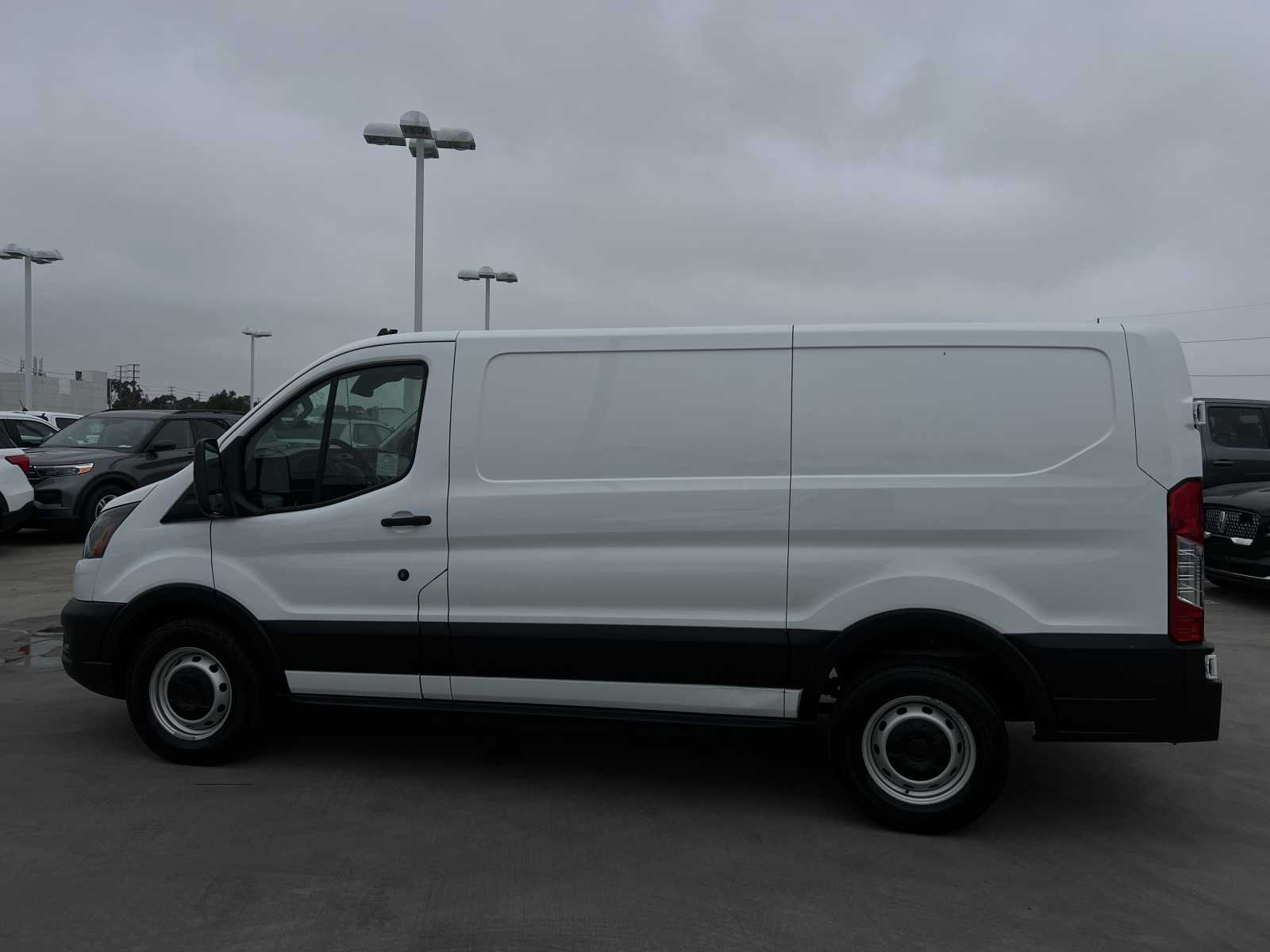 2021 Ford Transit 