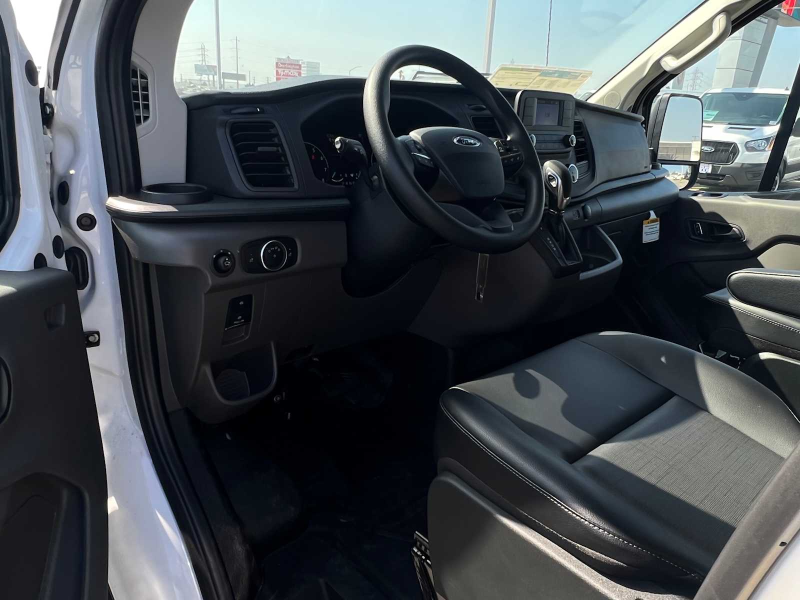 2024 Ford Transit 