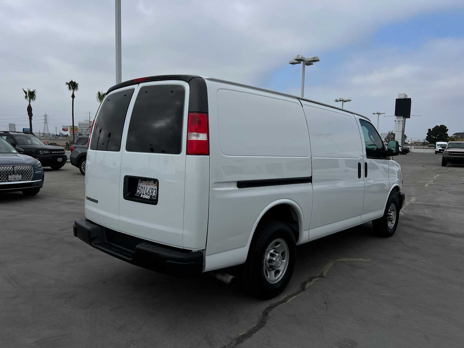 2020 Chevrolet Express 