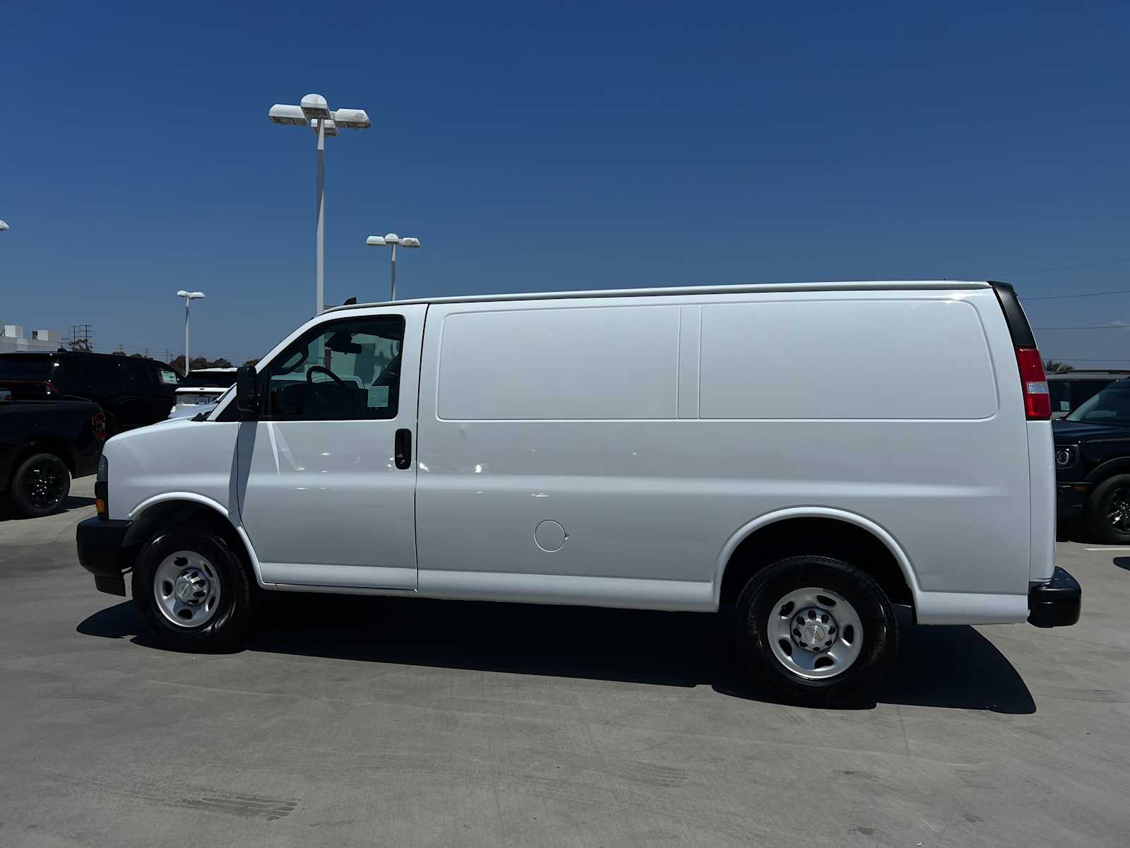 2020 Chevrolet Express 