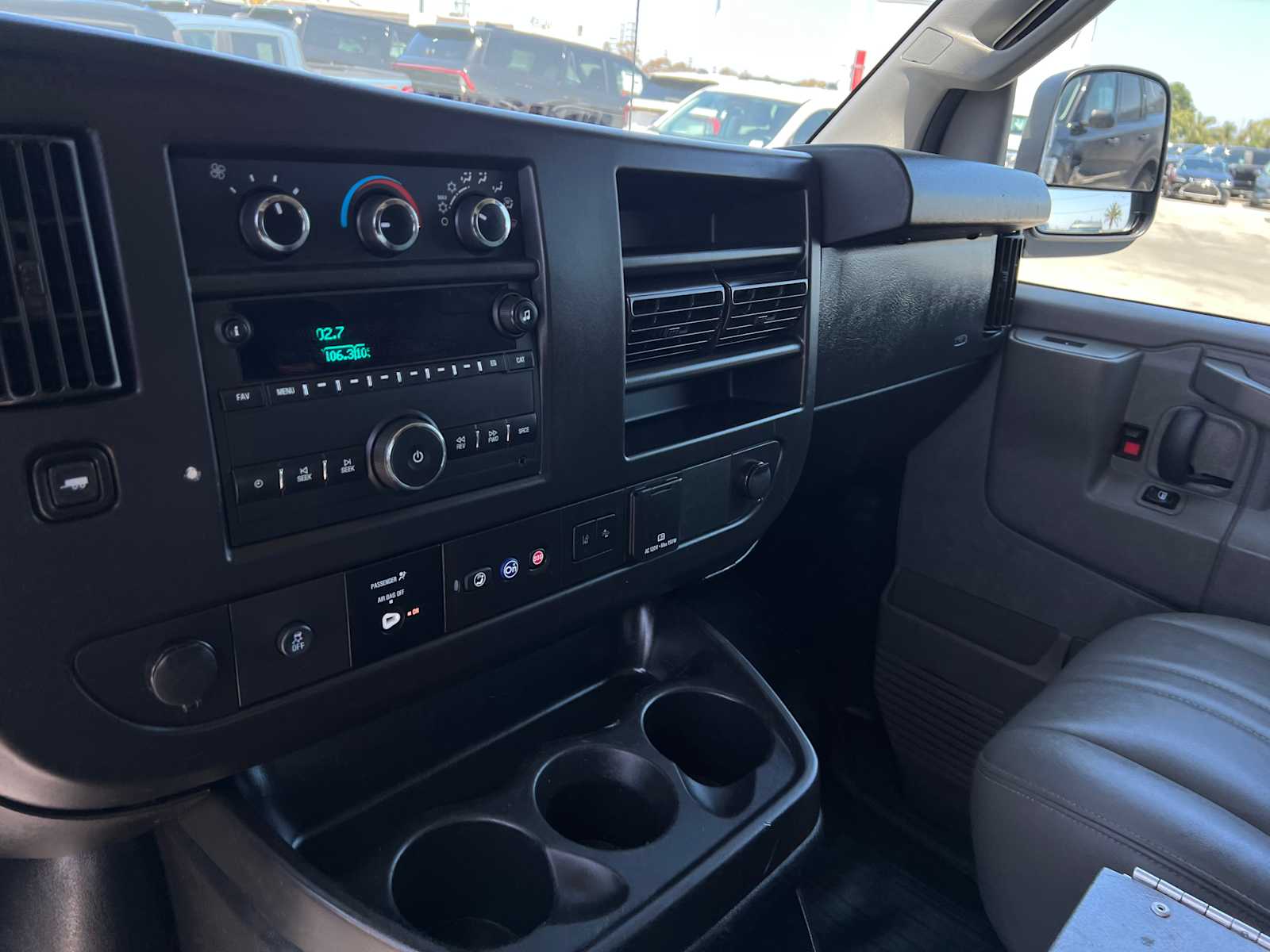2020 Chevrolet Express 