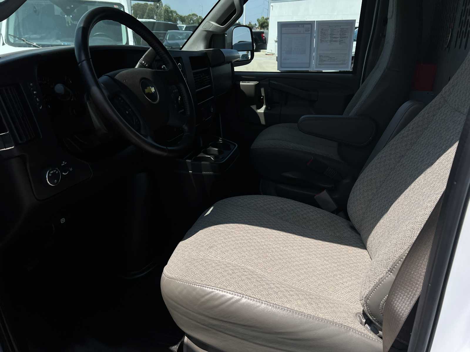 2022 Chevrolet Express 