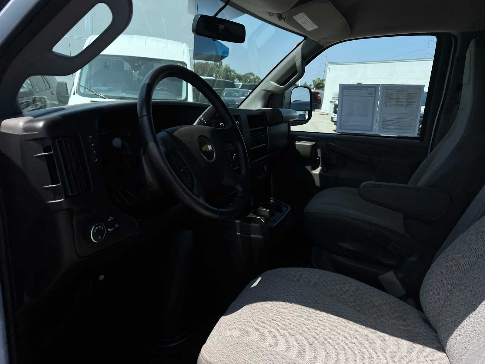 2022 Chevrolet Express 