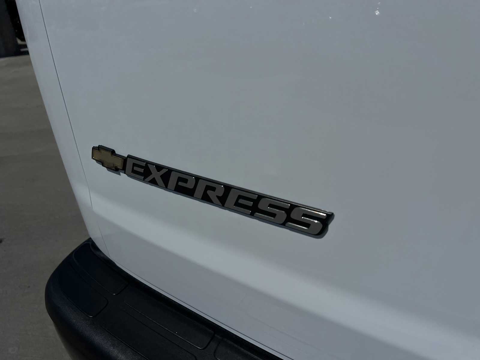 2023 Chevrolet Express 
