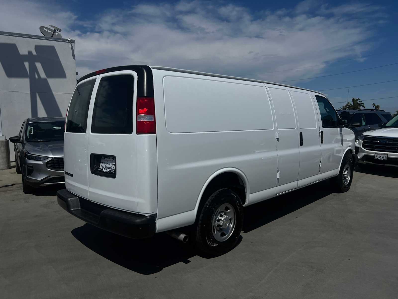 2022 Chevrolet Express 