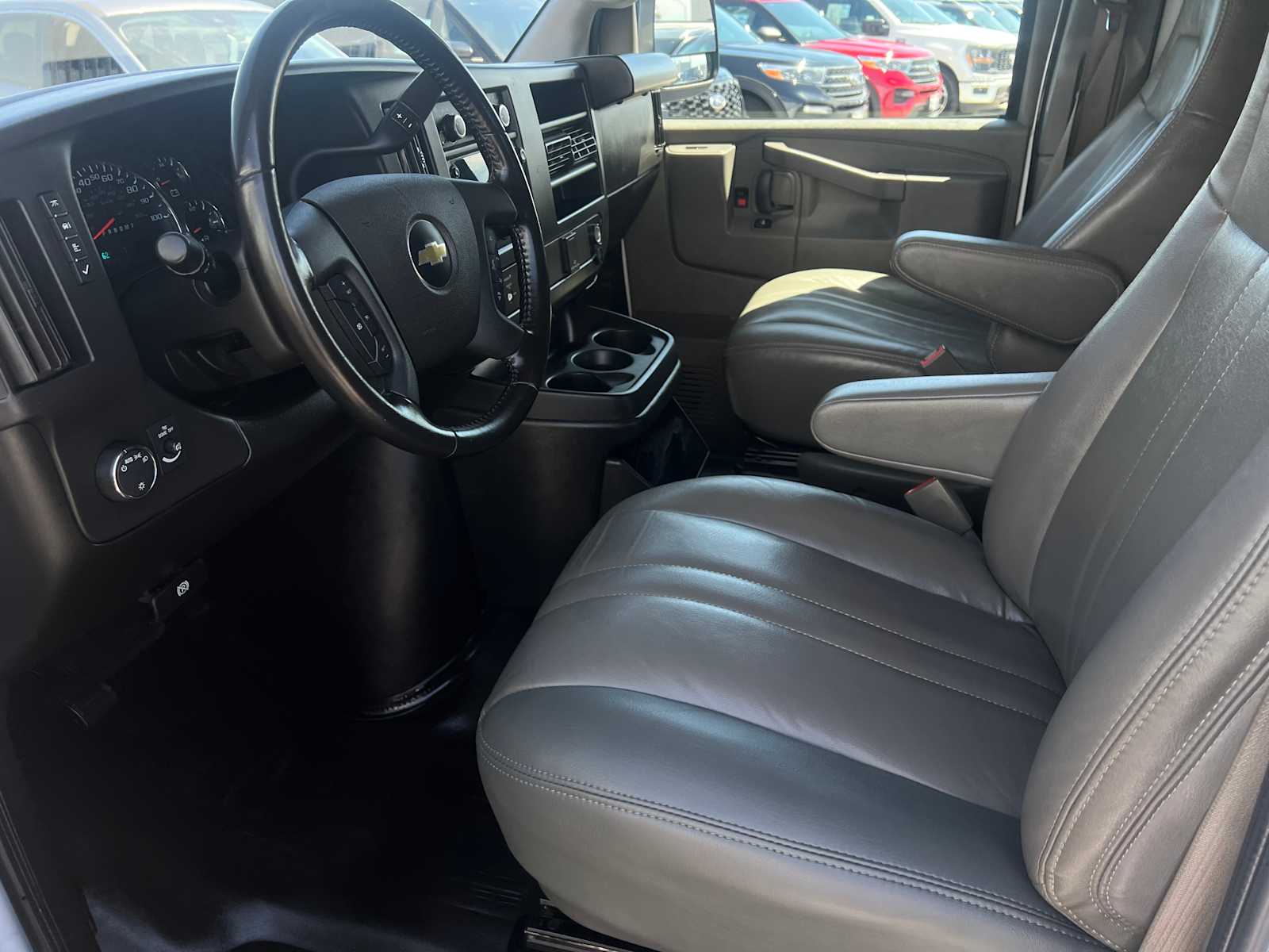 2022 Chevrolet Express 