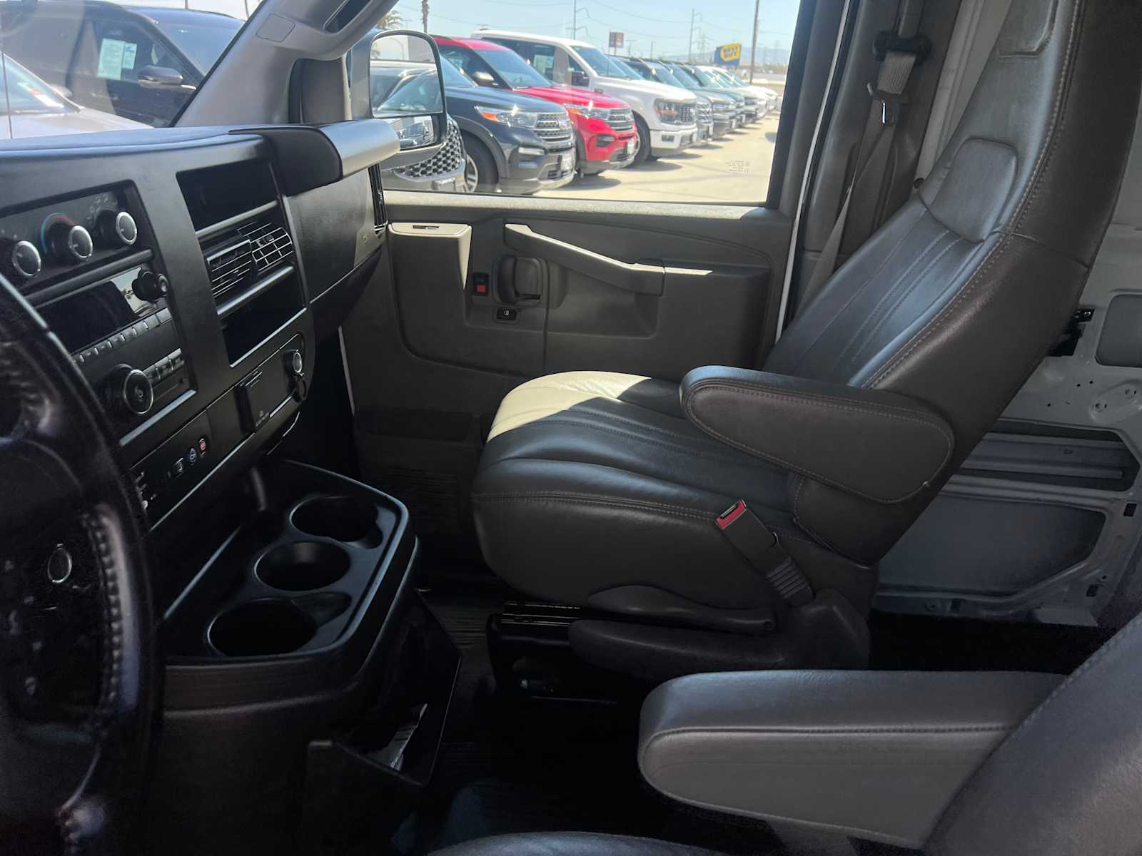 2022 Chevrolet Express 