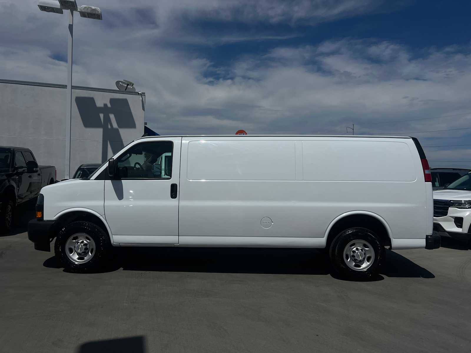 2022 Chevrolet Express 