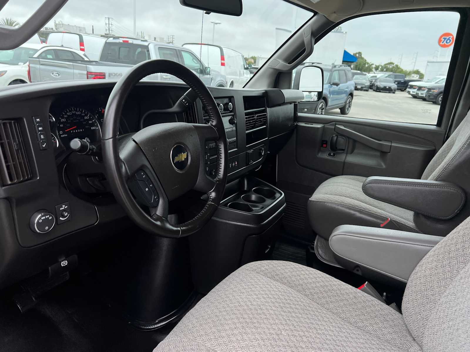 2022 Chevrolet Express 