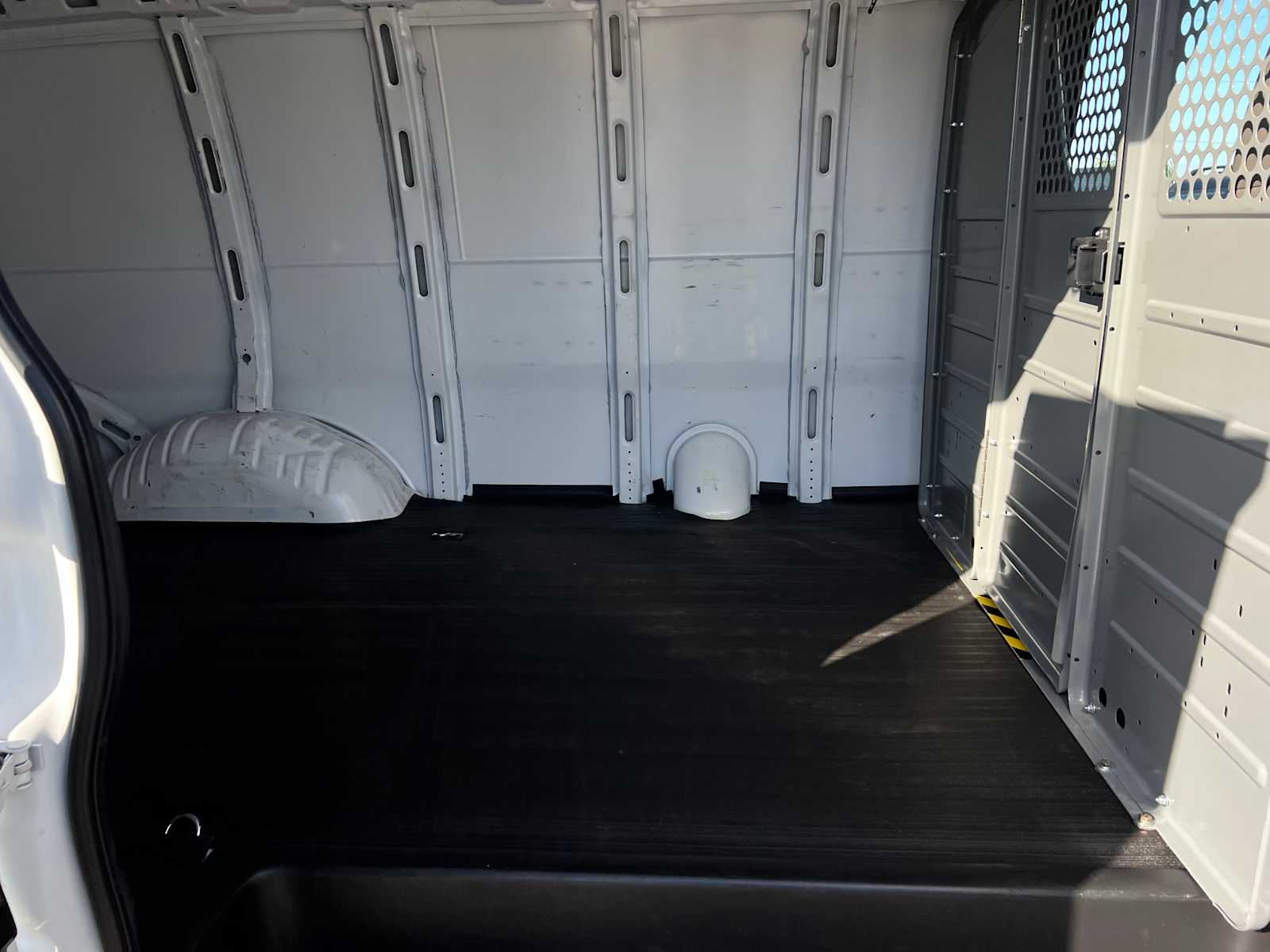 2022 Chevrolet Express 