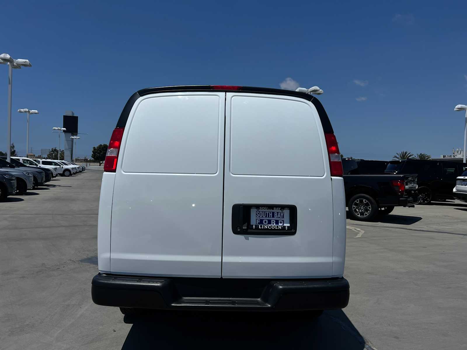 2022 Chevrolet Express 
