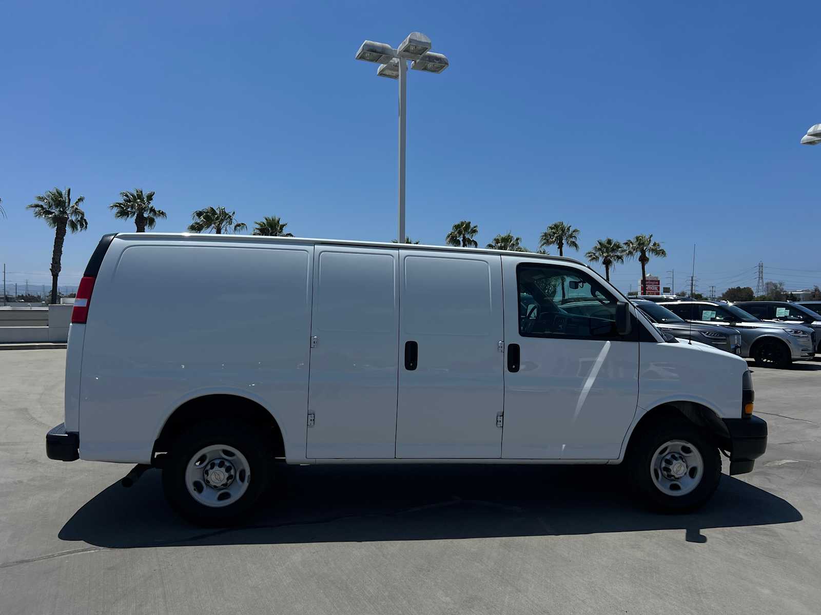 2022 Chevrolet Express 