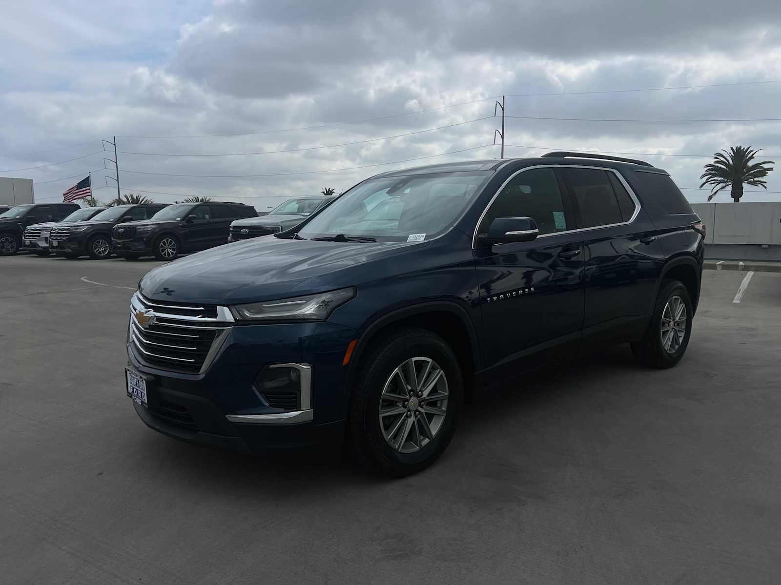 2023 Chevrolet Traverse LT Cloth