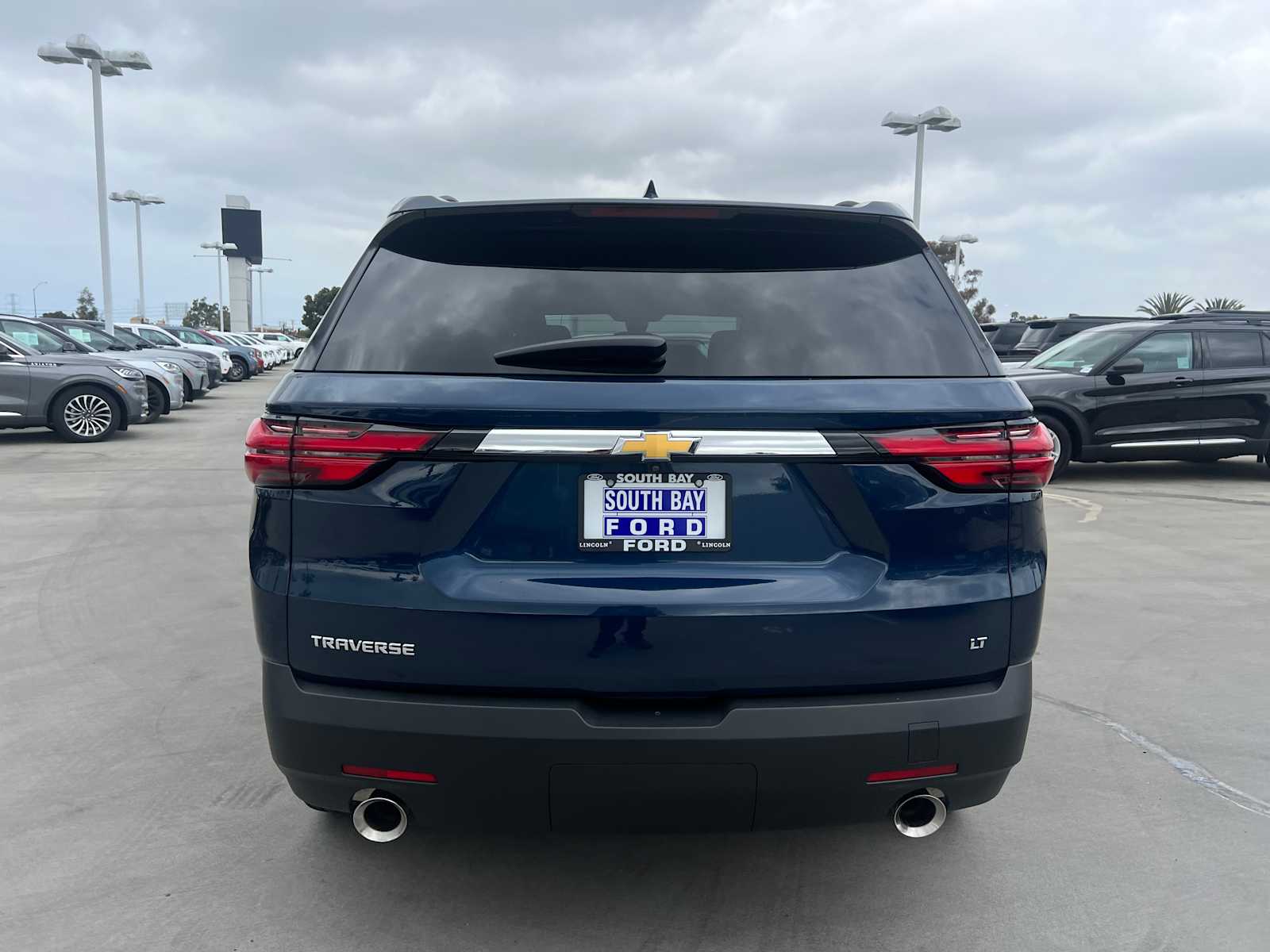 2023 Chevrolet Traverse LT Cloth