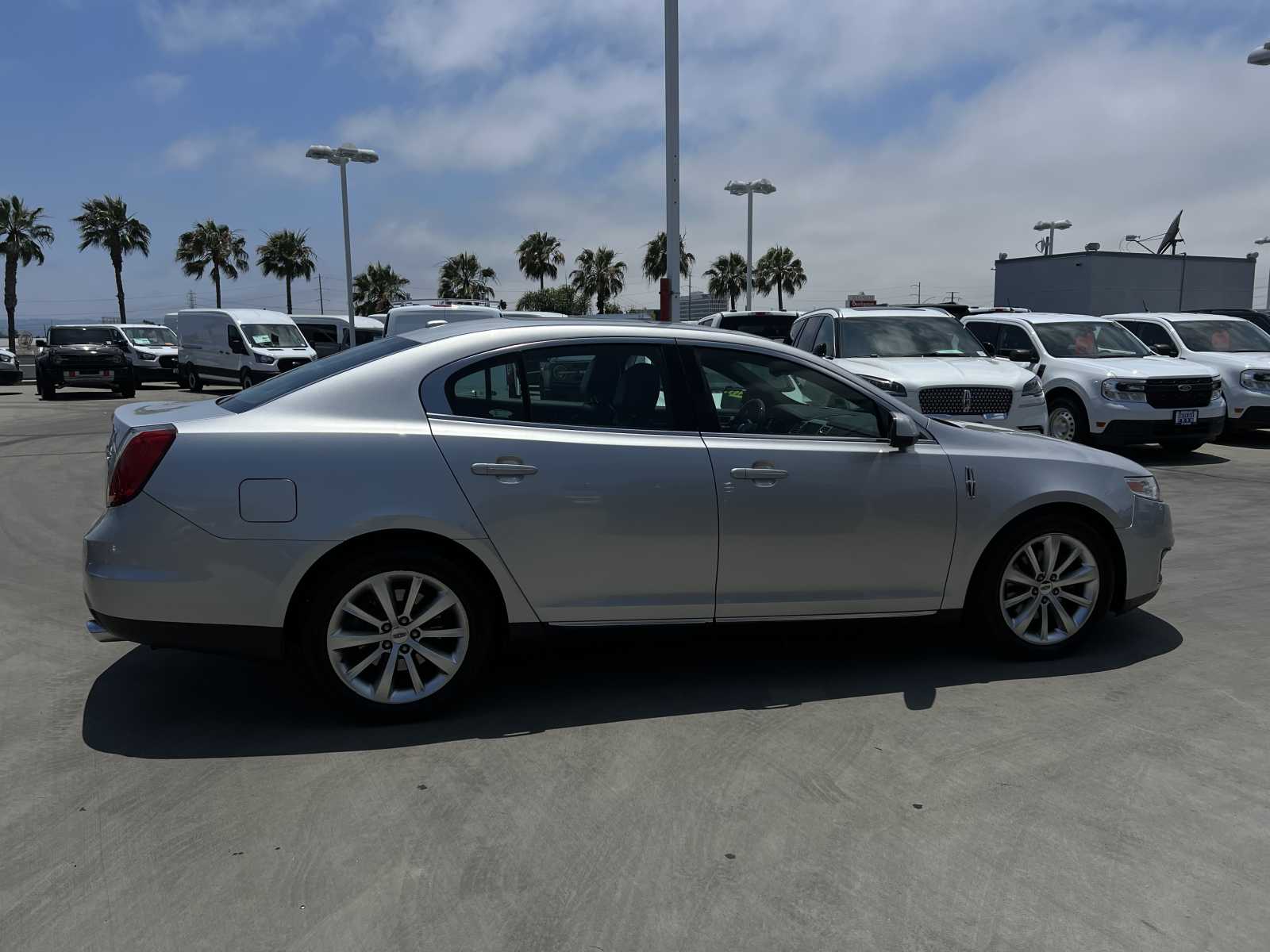 2009 Lincoln MKS 