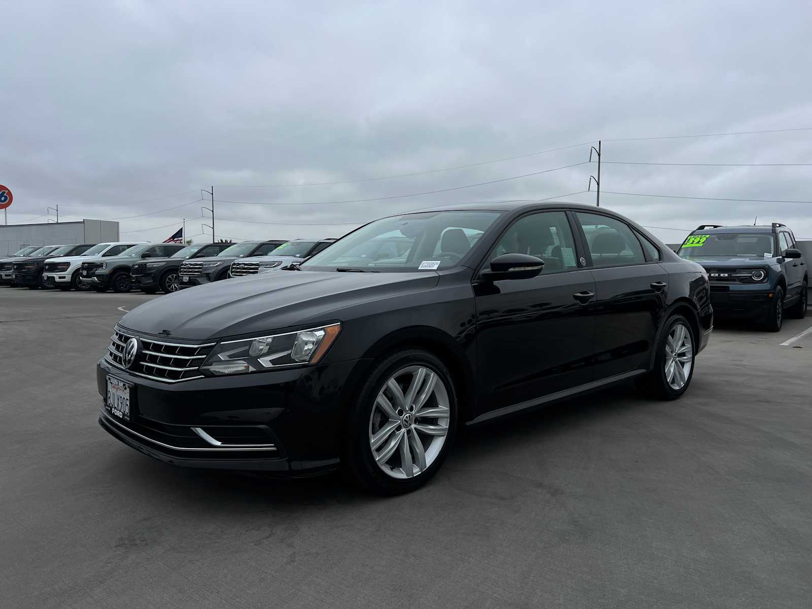 2019 Volkswagen Passat 2.0T Wolfsburg Edition