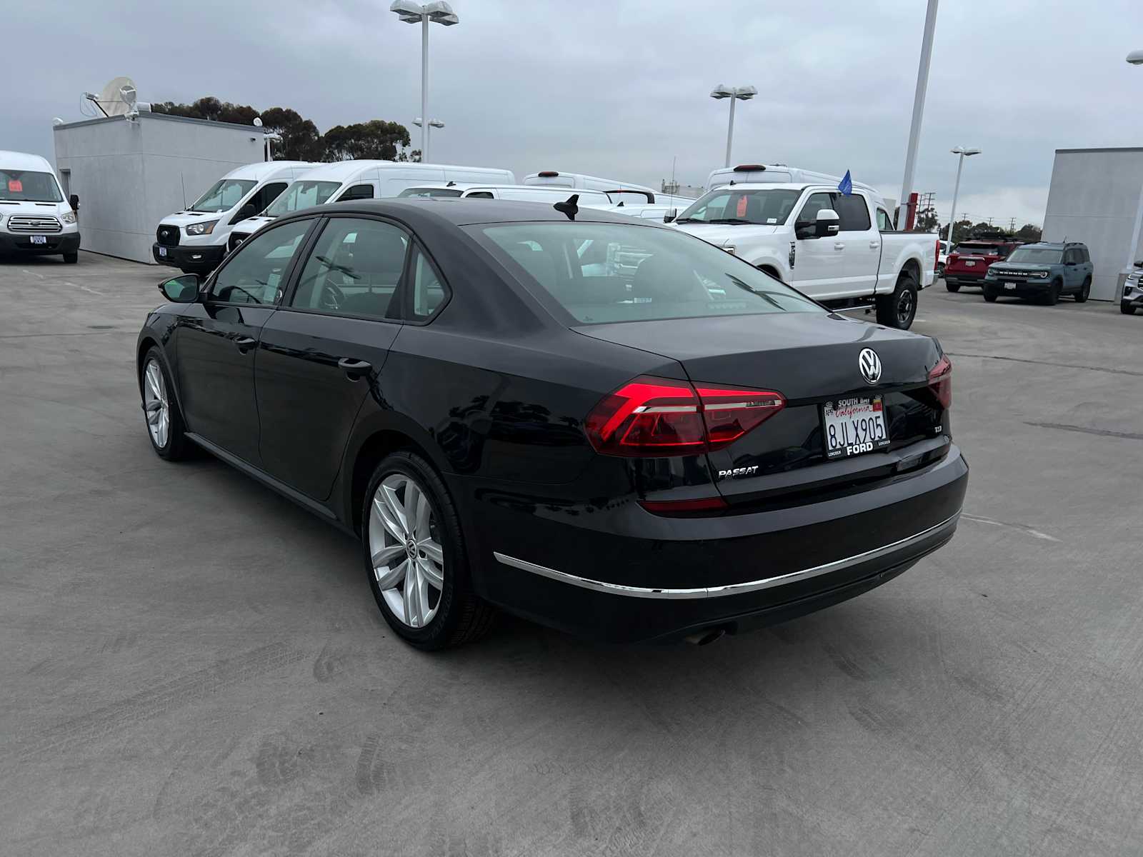 2019 Volkswagen Passat 2.0T Wolfsburg Edition