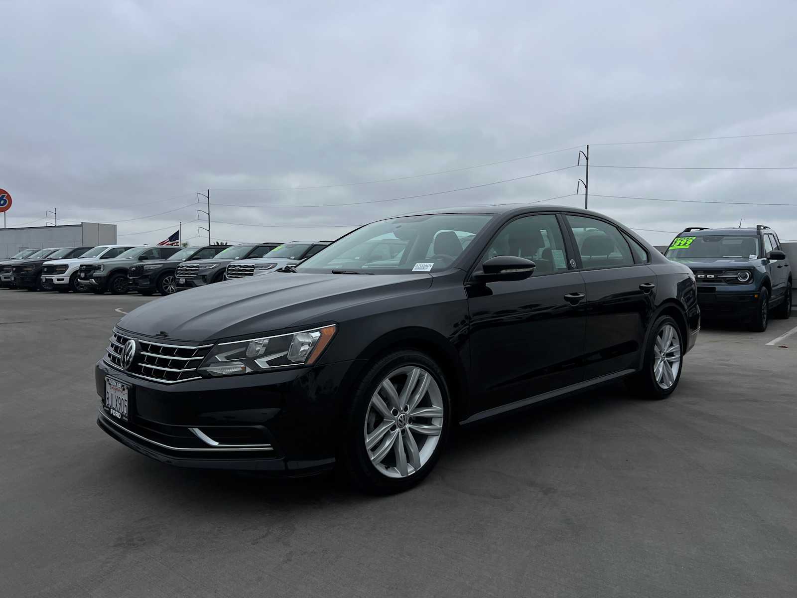 2019 Volkswagen Passat 2.0T Wolfsburg Edition