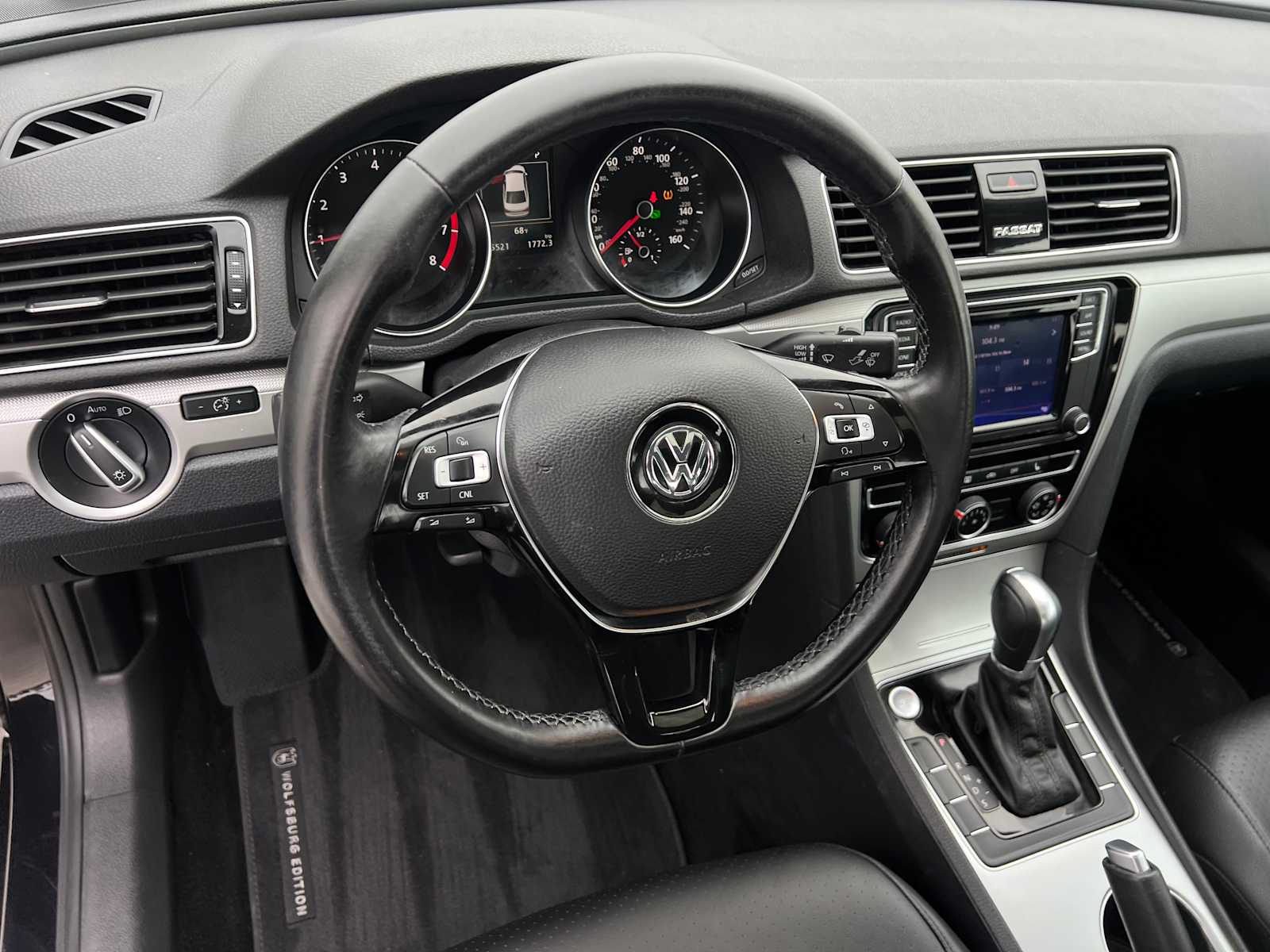 2019 Volkswagen Passat 2.0T Wolfsburg Edition