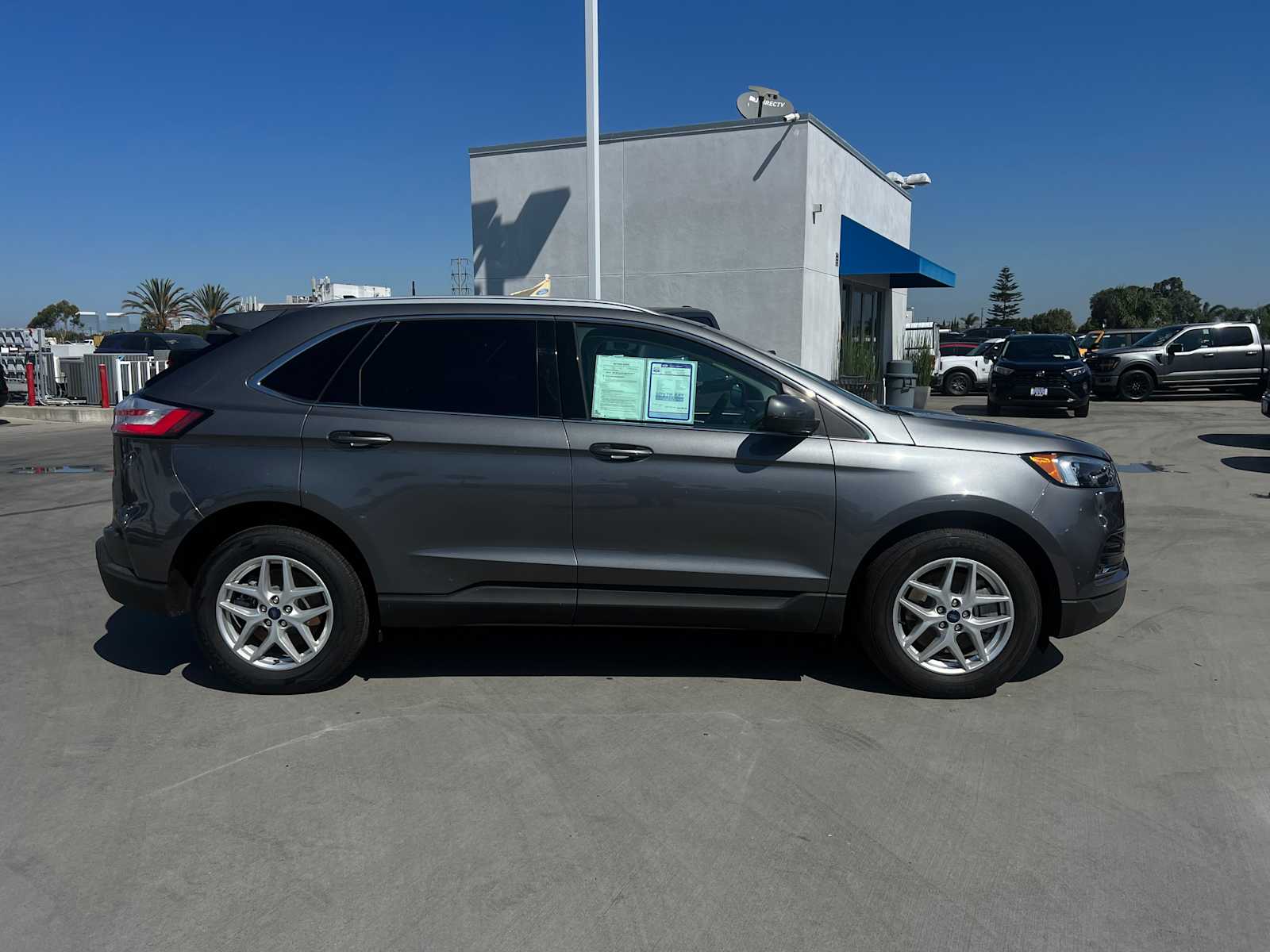 2022 Ford Edge SEL