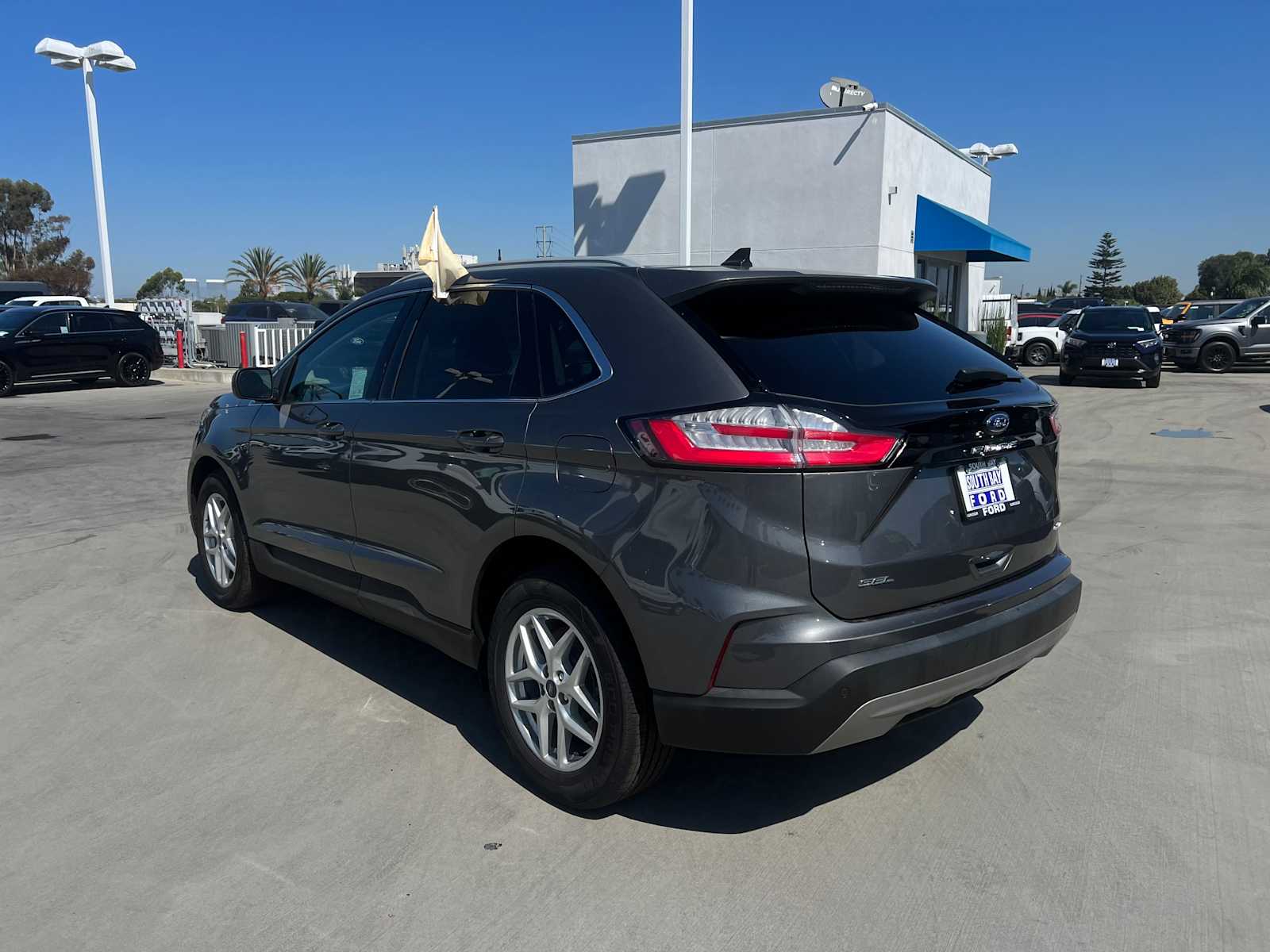 2022 Ford Edge SEL