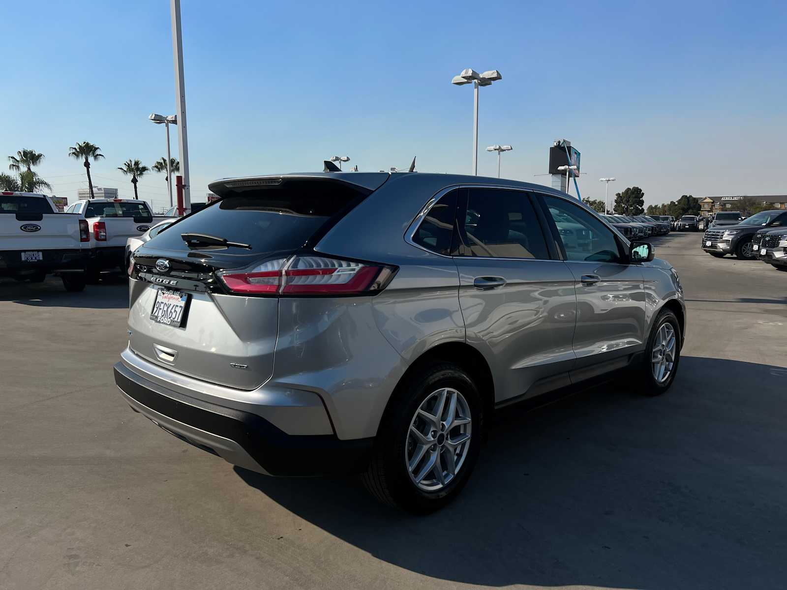 2022 Ford Edge SEL