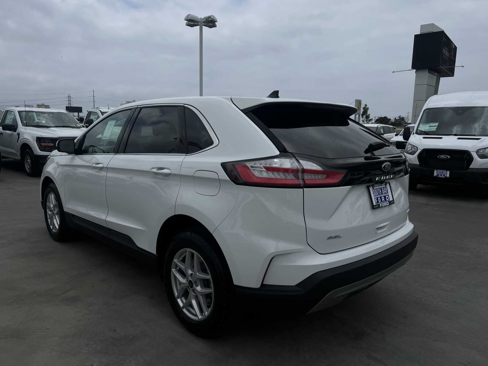 2024 Ford Edge 