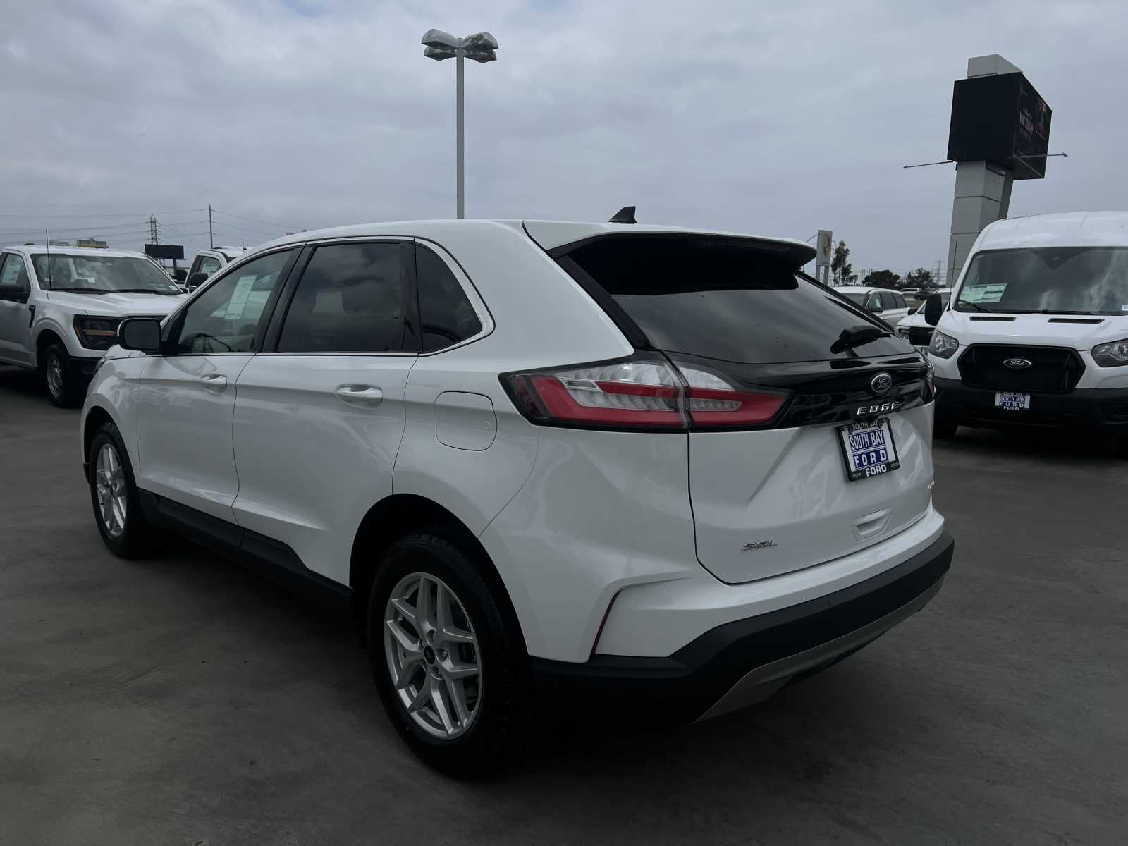 2024 Ford Edge 