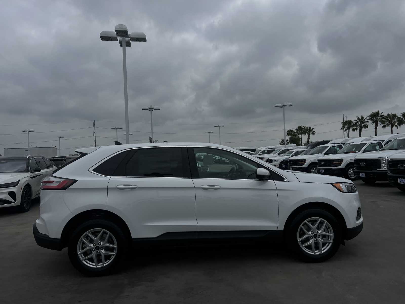 2024 Ford Edge 