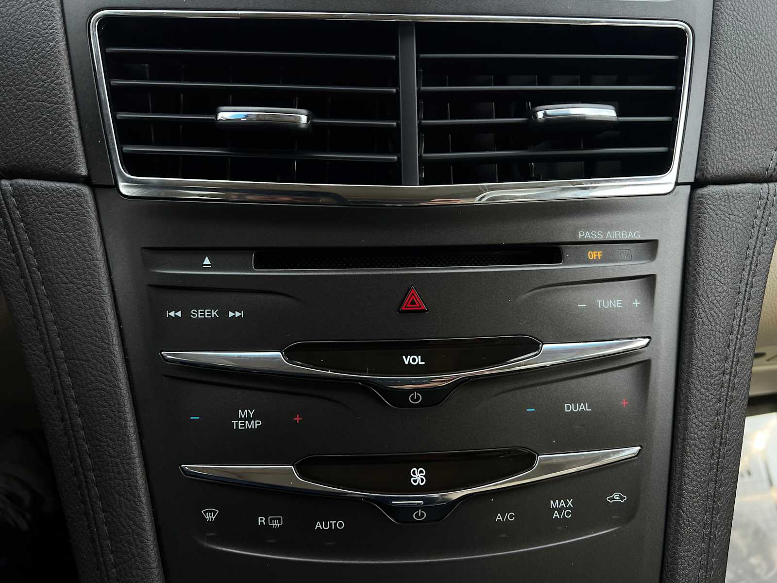 2014 Lincoln MKT EcoBoost