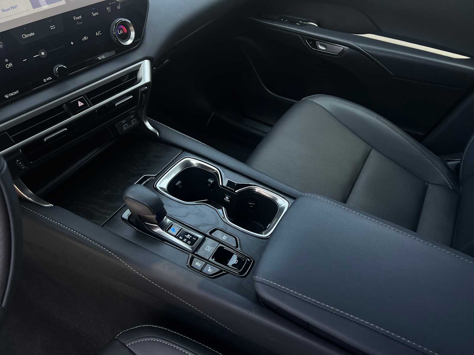 2023 Lexus RX Premium