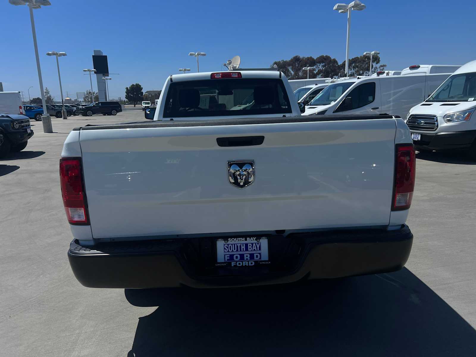 2023 Ram 1500 Classic Tradesman photo 4