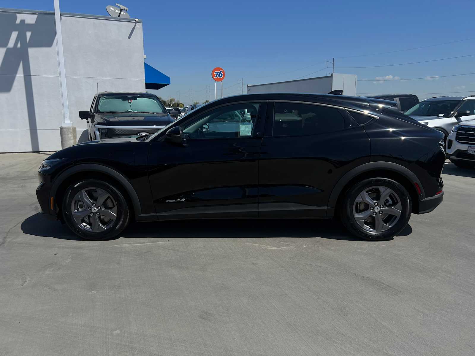 2022 Ford Mustang Mach-E Select