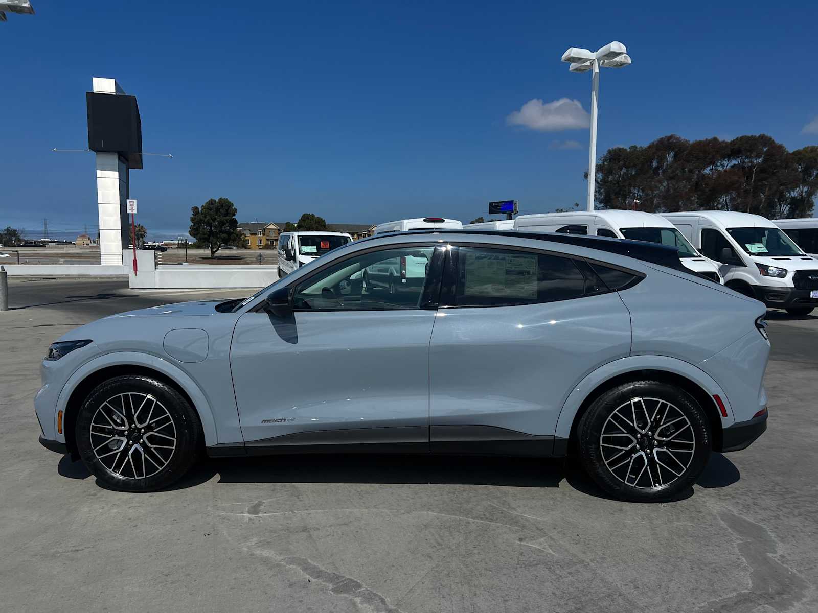 2025 Ford Mustang Mach-E Premium